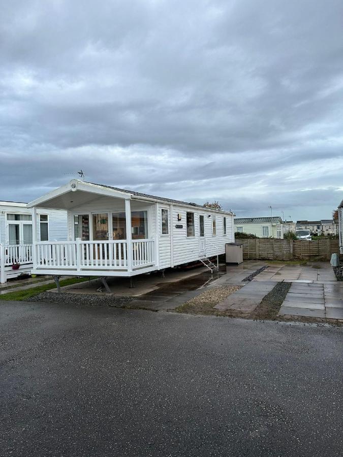 Вилла Luxurious 6 Berth Swift Bordeaux On Lyons Robin Hood Rhyl Meliden Экстерьер фото